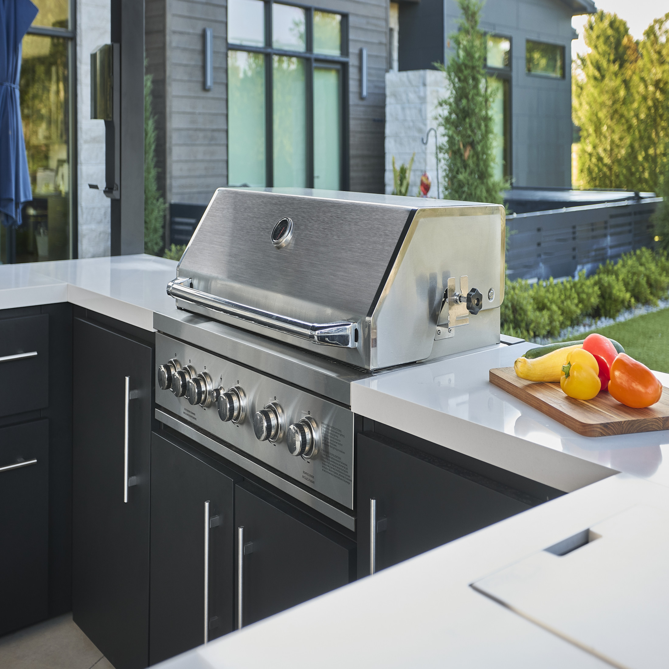 Built-In Grills for Outdoor Modular Kitchens